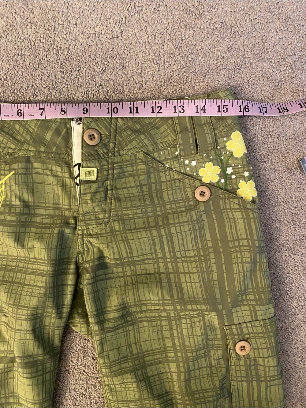 Ten -80 Olive Green Floral Plaid Cargo Shorts - Picture 8 of 12